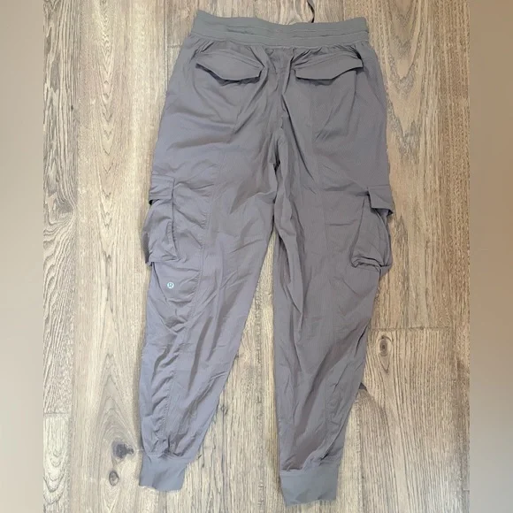 Lululemon Dance Small Studio Pants Relaxed Fit Mid Rise Cargo Jogger Taupetastic - Picture 4 of 11